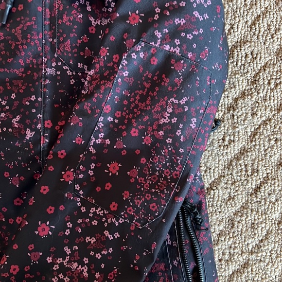 Volcom ski snowboarding jacket - women’s xs - Picture 4 of 11